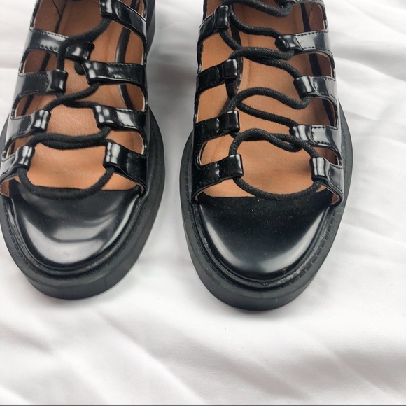 {SOLD} URBAN OUTFITTERS UO Lace Up Sandals 7 - Picture 3 of 8
